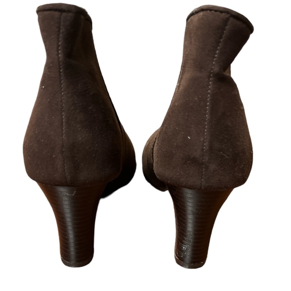 🎉 Host Pick 🎉 Brown A2 by Aerosoles Booties ~ 8 1/2M - Picture 4 of 7